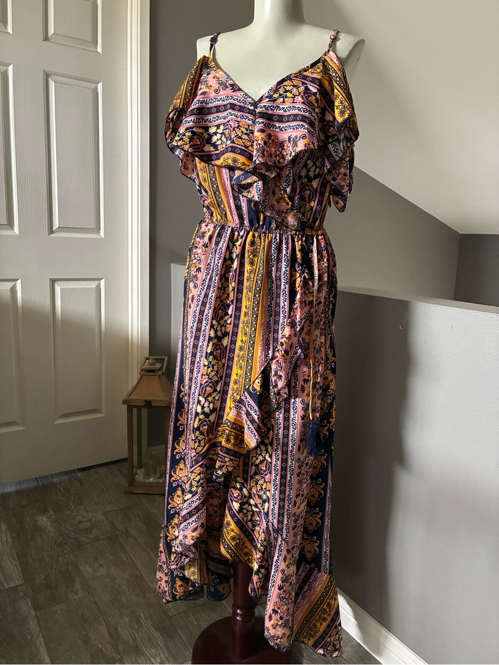 Hint of Blush Floral Paisley Ruffle High Low Maxi Dress Size Medium